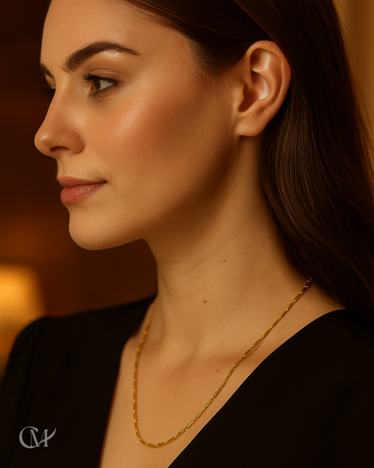 Chain: The Touch of Elegance You're Looking For!